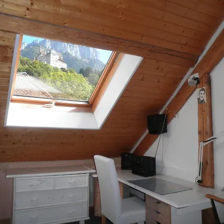 La Grange Apartment *